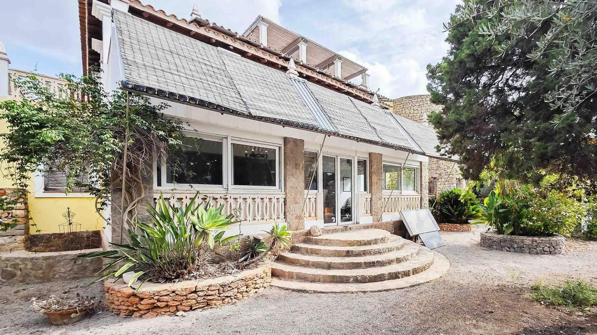 Villa Tamaris 산타 에우랄리아 데 리오 0*,